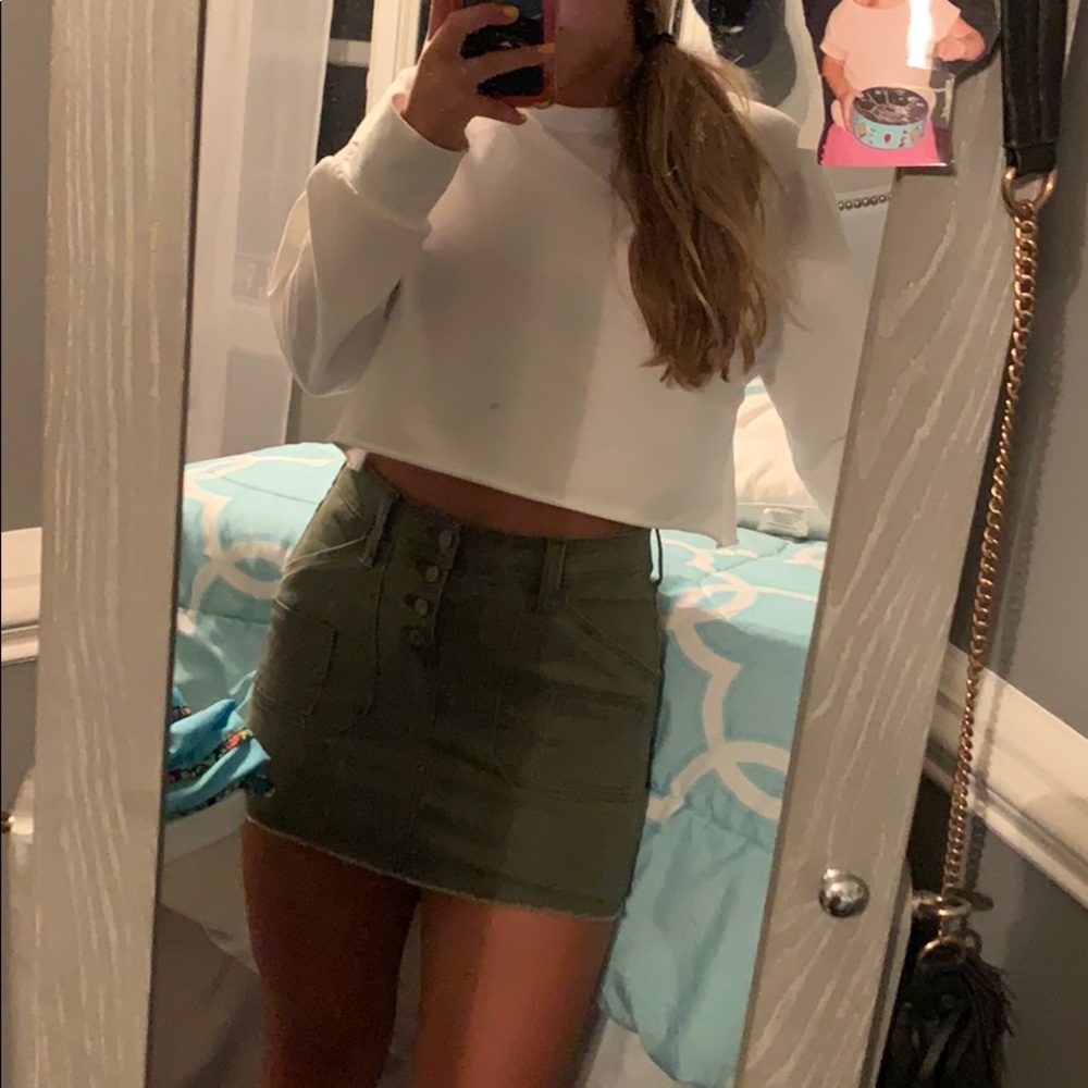 Hollister five pocket green Skirt